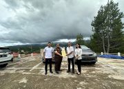 Pemulihan Aset Daerah, Kejari Mamasa Serahkan 2 Mobil Randis Pemda Mamasa