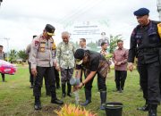 Kunjungi Mako Brimob, Pj Gubernur Sulbar Tanam Pohon Lagi
