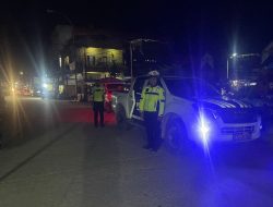 Wujudkan Pelayanan kepada Masyarakat, Satlantas Polres Mamasa Patroli Blue Light