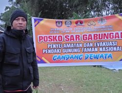 Evakuasi Salah Satu Pendaki Gunung Gandang Dewata yang Alami Trouble Terkendala Arus Sungai
