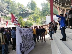 Aliansi Mamasa Bergerak Geruduk Kantor DPRD Bawa 10 Tuntutan, Apa Saja?