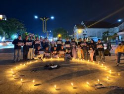 Lilin dan Doa dari Jurnalis di Mamuju untuk 5 Jurnalis yang Hilang di Selat Sunda